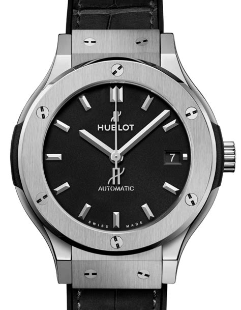 Hublot Classic Fusion Titanium (565.NX.1171.LR) .